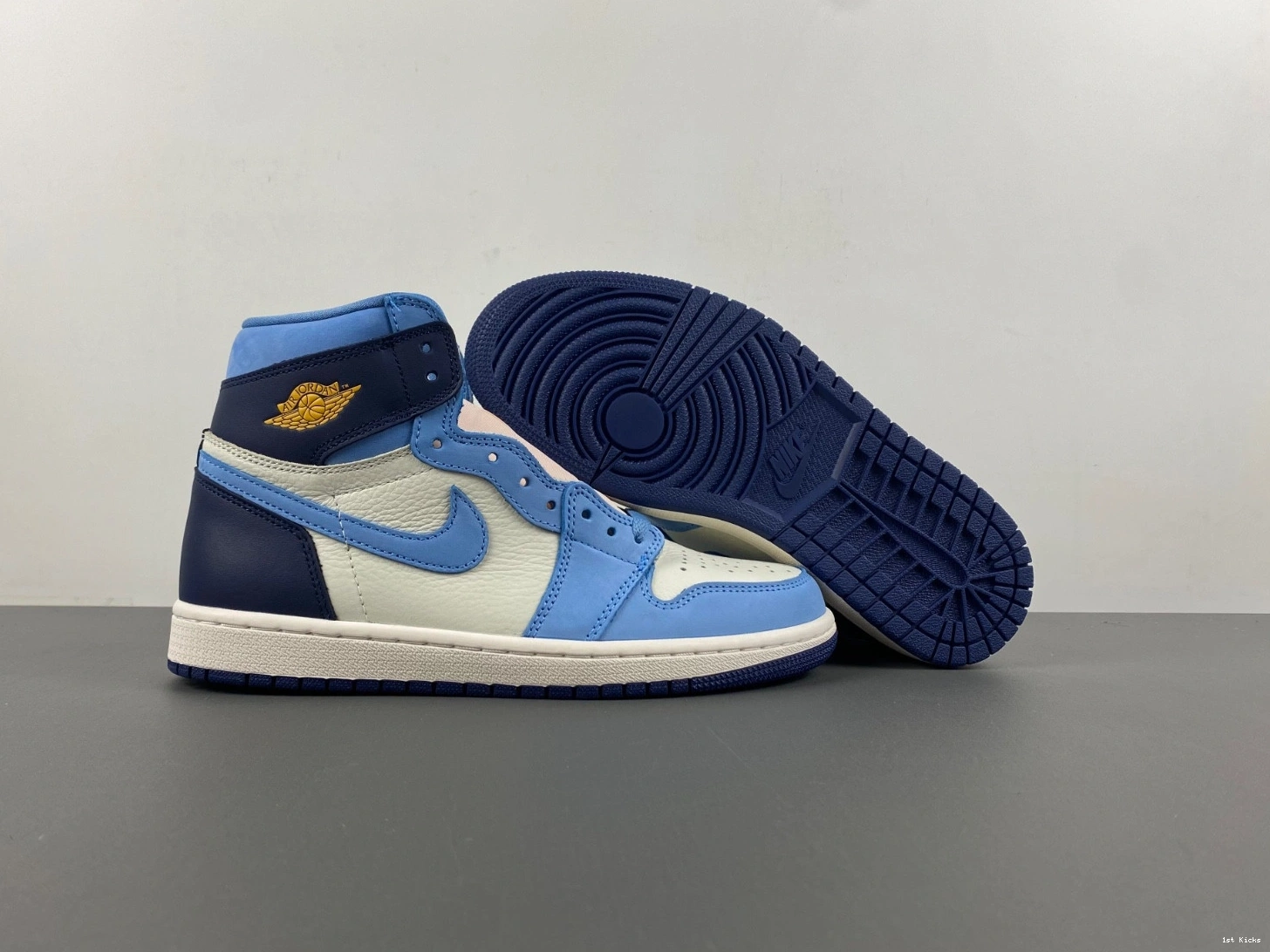 First Flight Air 1 in FD2596-400 Jordan High OG 1101